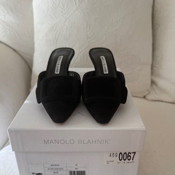 Manolo Blahnik Maysale Suede Buckle Mules Size 35 - Excellent Condition - Picture 2 of 6